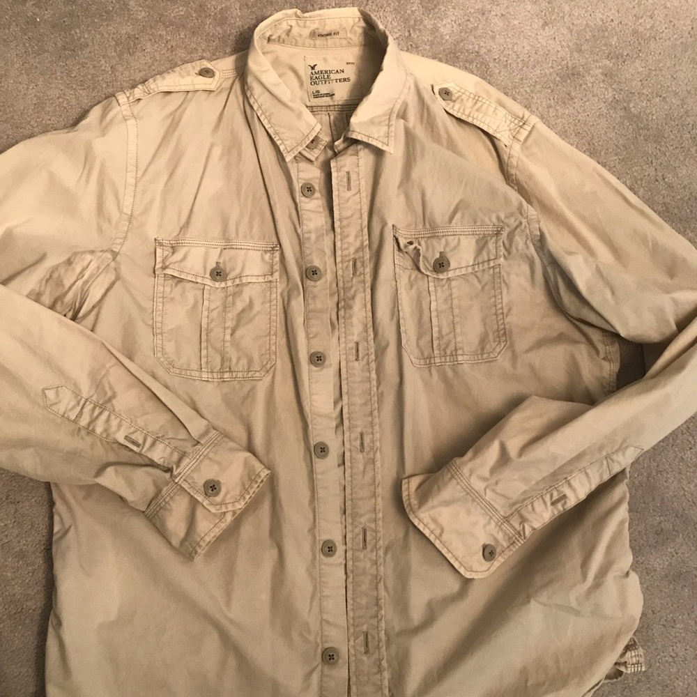 American Eagle 🦅 men’s button up Sz Large